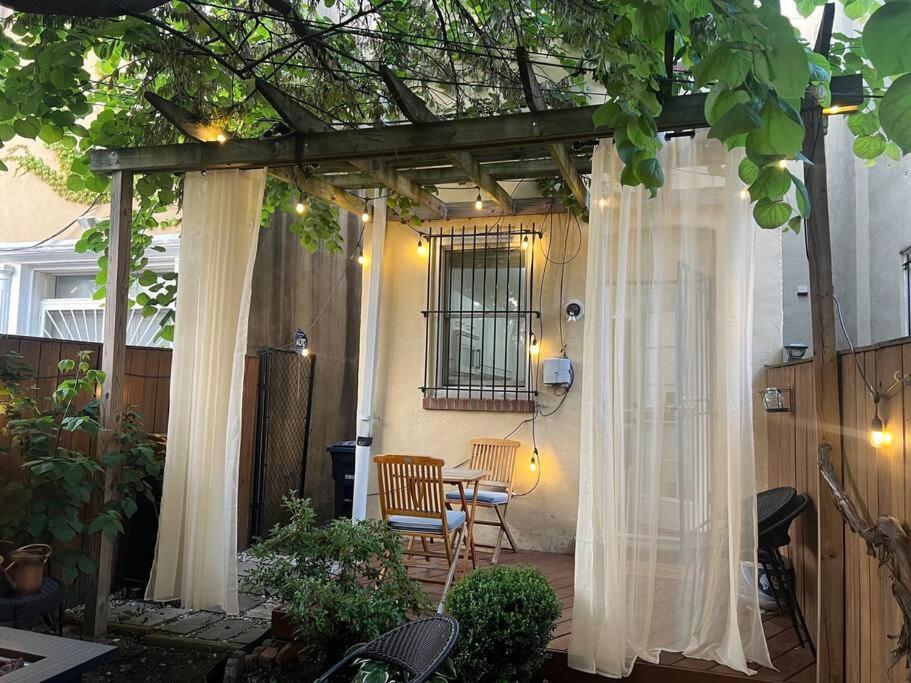 3-Bedroom House With Cute Patio Explore Dc On Foot Washington Ngoại thất bức ảnh