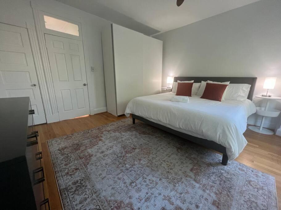 3-Bedroom House With Cute Patio Explore Dc On Foot Washington Ngoại thất bức ảnh